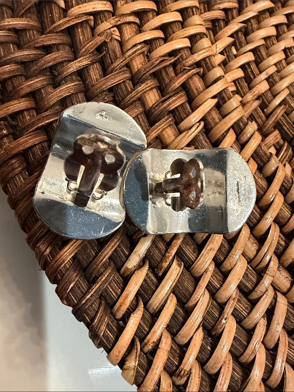 SU 925 Sterling Silver Vintage Hand Chased Filigree Clip On Earrings